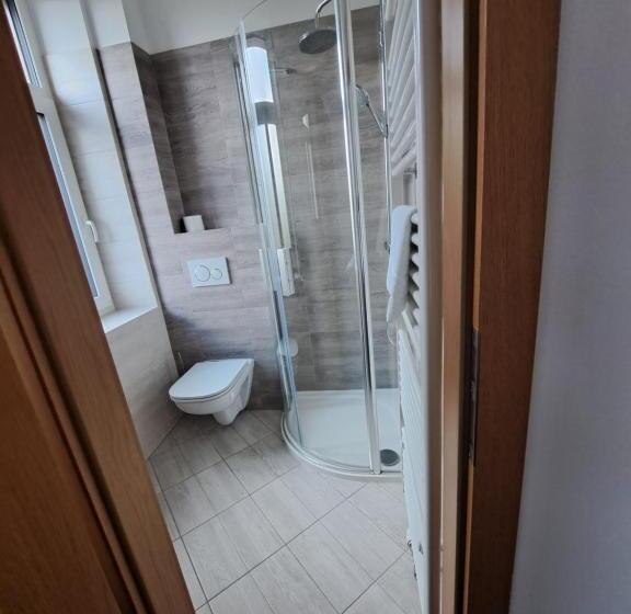 اتاق استاندارد, Poutní Dům