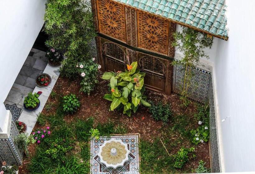 اتاق لوکس با بالکن, Riad Fez Mahal