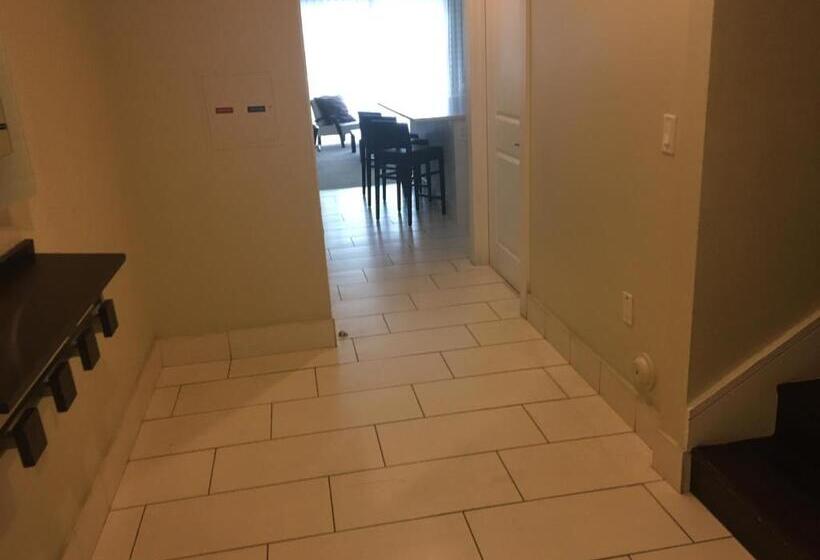 آپارتمان 3 خوابه, Doral 2 Story Villa 3 Bed 4 Bath At Provident Doral At The Blue Miami