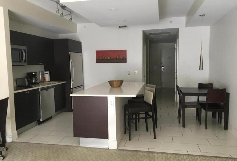 آپارتمان 3 خوابه, Doral 2 Story Villa 3 Bed 4 Bath At Provident Doral At The Blue Miami