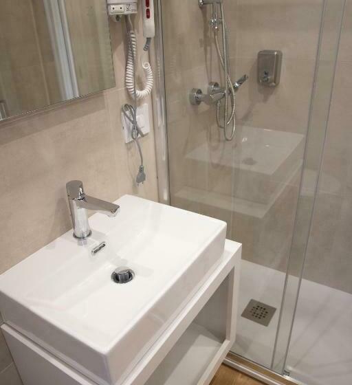 Номер Стандарт, B&b Loricaly
