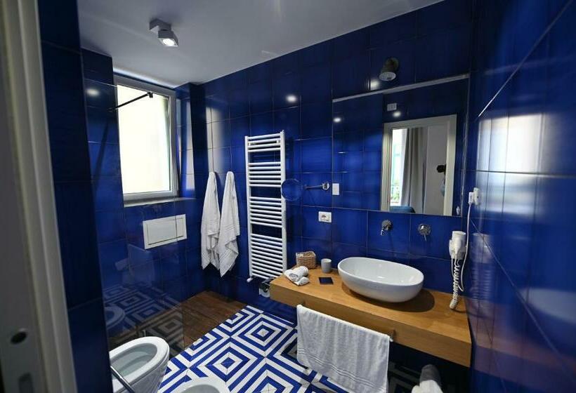 اتاق استاندارد سه تخته با بالکن, La Memolina B&b