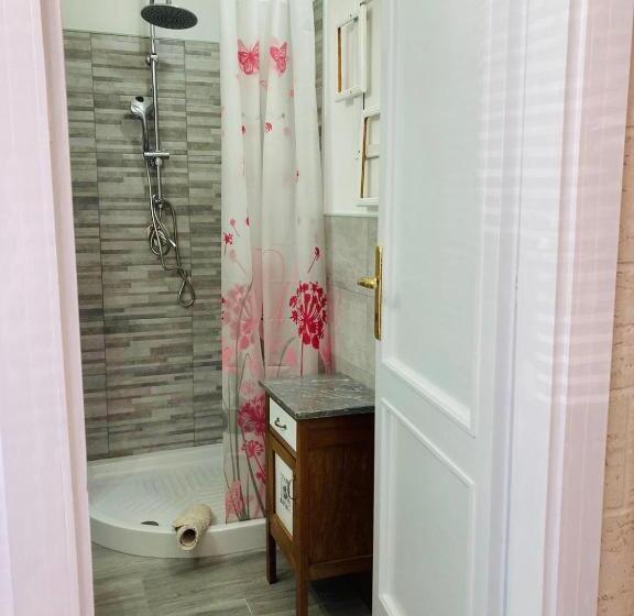 اتاق استاندارد, B&b Shardana