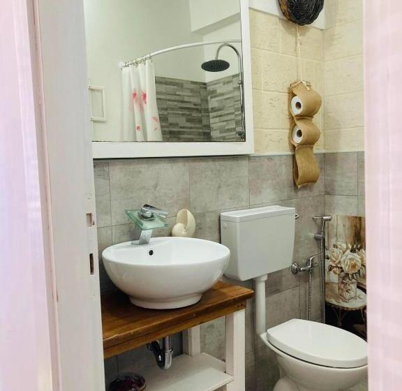 اتاق استاندارد, B&b Shardana
