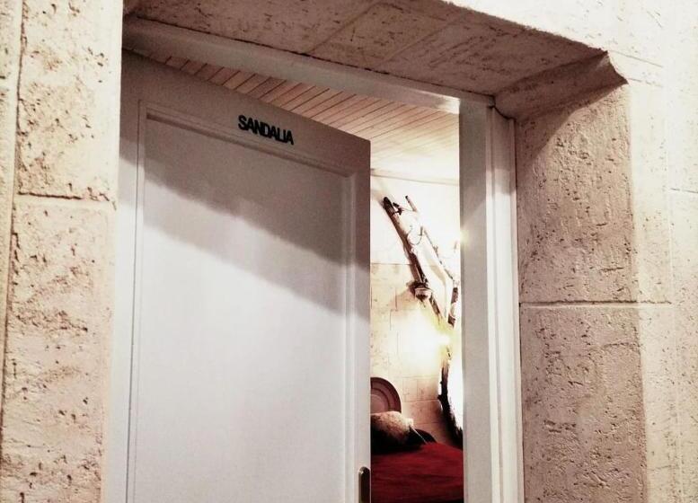 اتاق استاندارد, B&b Shardana