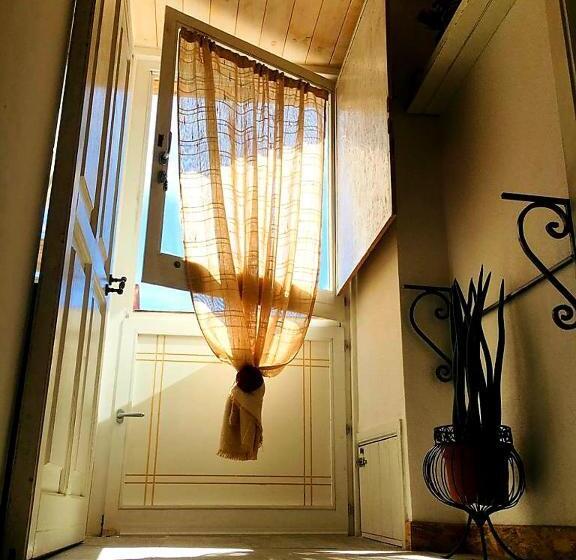 استودیوی استاندارد, B&b Shardana