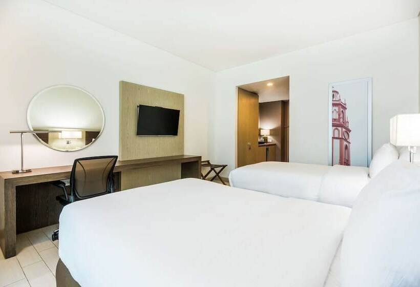 Номер Deluxe, Hilton Garden Inn Barranquilla
