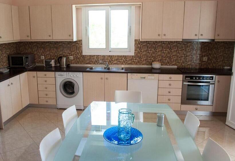 Вилла 3 Спальни, Residence Poseidon