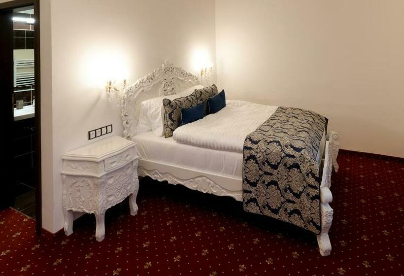 Quarto Estandar com Terraço, Zámek Wichterle   Hotel A Pivní Lázně