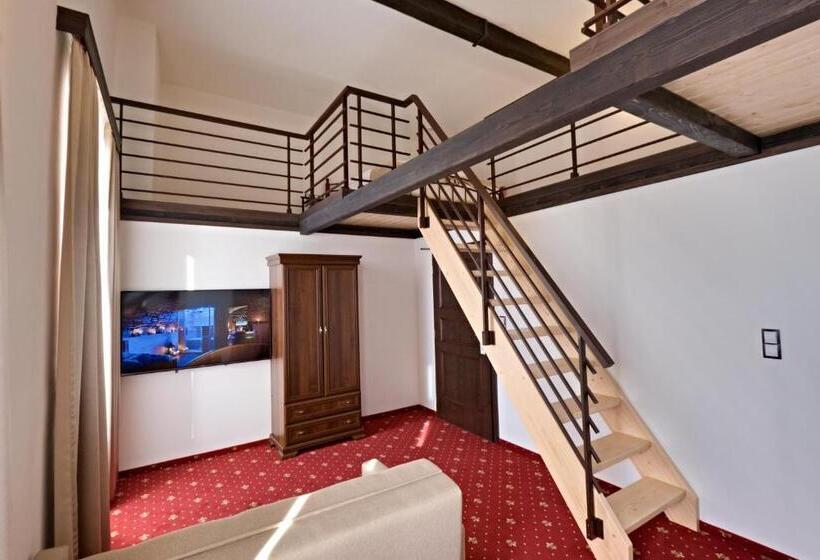 Семейный Номер Deluxe, Zámek Wichterle   Hotel A Pivní Lázně