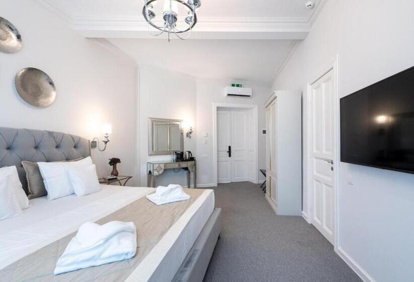 اتاق لوکس با تخت بزرگ, Highline Downtown Aparthotel Oldtown Unirii Square