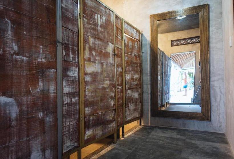 تختخواب در اتاق مشترک, Jardim Secreto Guest House