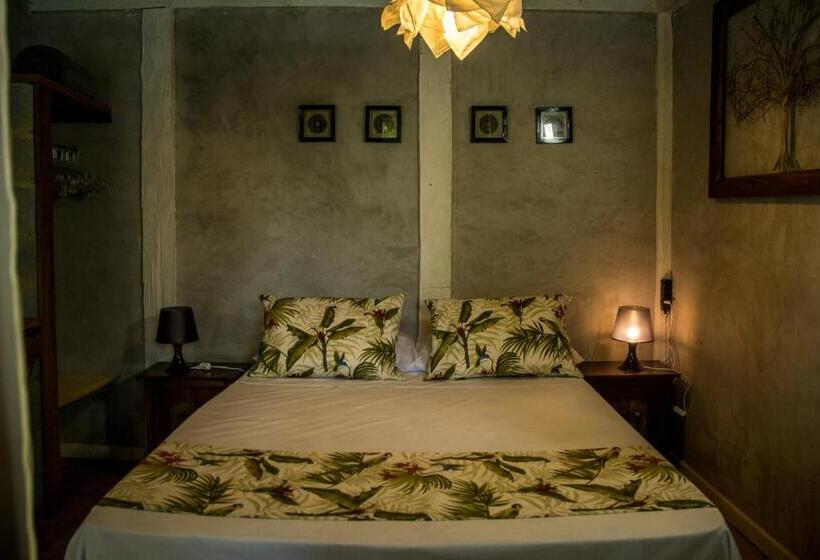 اتاق استاندارد با سرویس بهداشتی مشترک, Jardim Secreto Guest House