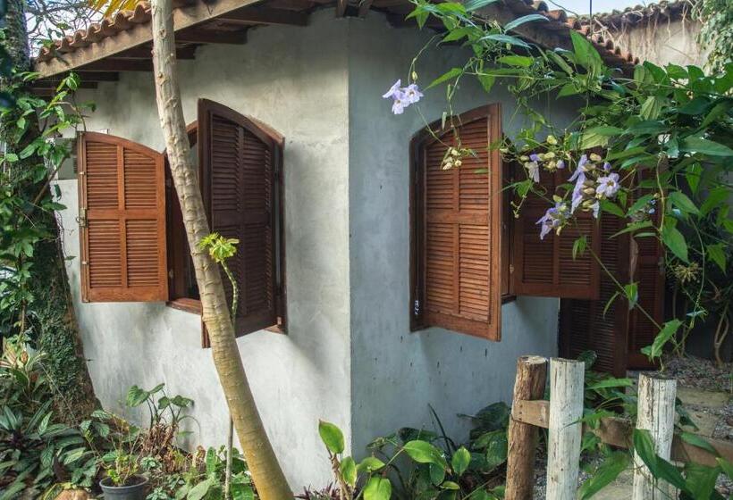 اتاق خانوادگی, Jardim Secreto Guest House