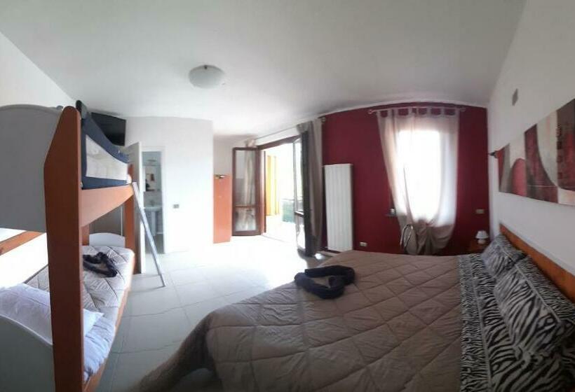 اتاق کلاسیک سه تخته, B&b Grandson