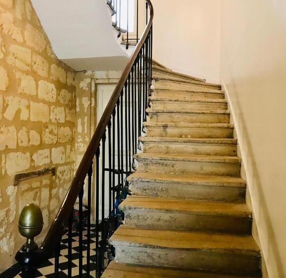 اتاق استاندارد با تراس, Tang Home Bordeaux Hyper Centre