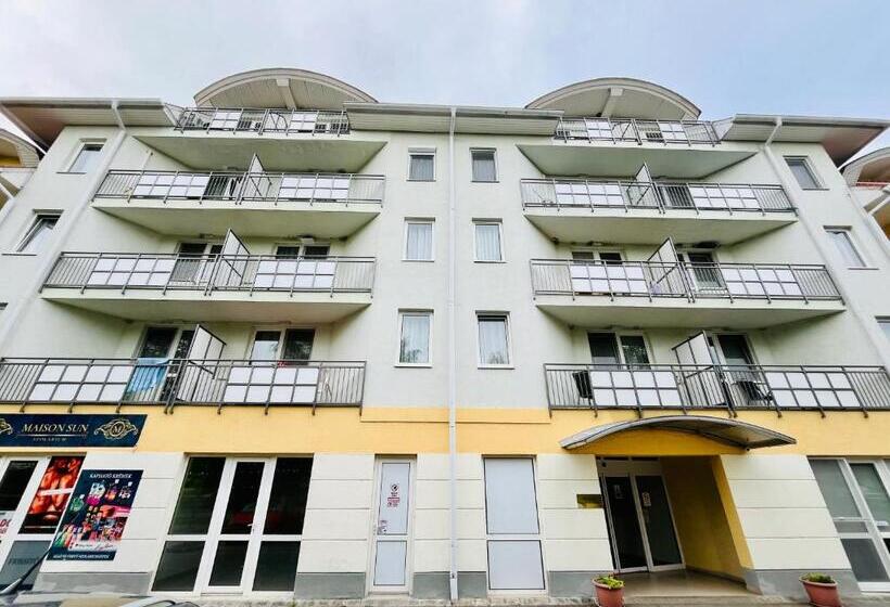 آپارتمان 1 خوابه با تراس, Gyöngy Apartman