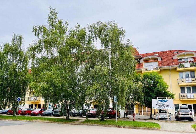 آپارتمان 1 خوابه با تراس, Gyöngy Apartman
