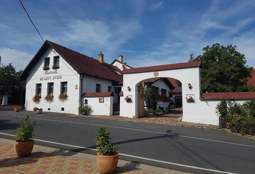 Номер Стандарт, Hostinec Selský Dvůr