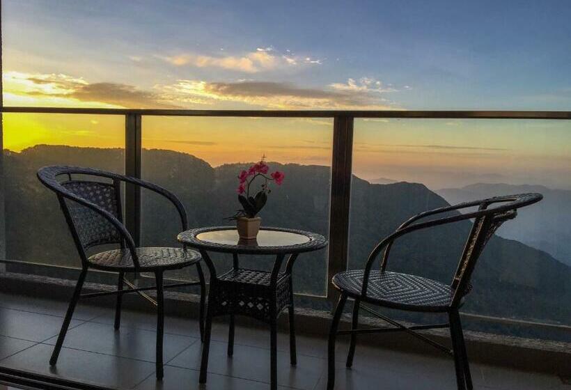 Люкс с Балконом, Sky D Mont Suites
