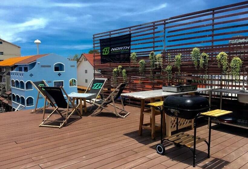 آپارتمان 1 خوابه با چشم‌انداز استخر, New Apartment Nearby Beach