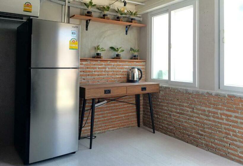 آپارتمان 1 خوابه با چشم‌انداز استخر, New Apartment Nearby Beach