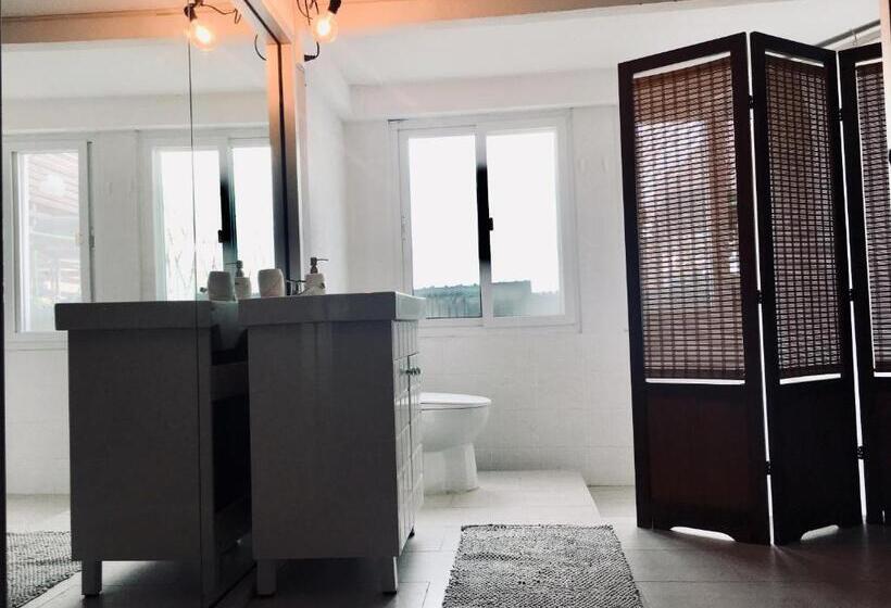 آپارتمان 1 خوابه با چشم‌انداز استخر, New Apartment Nearby Beach