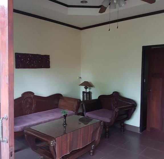 דירה בת חדר שינה 1 עם מרפסת, Niracha Chaweng House