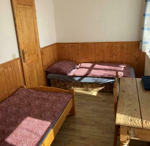 آپارتمان 1 خوابه همکف, Pension Pošta