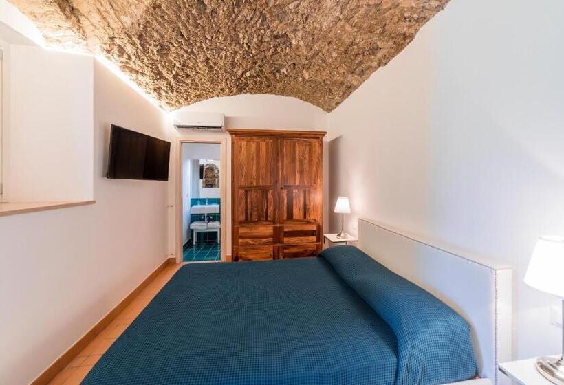 Номер Deluxe Вид на Море, Villa Amì