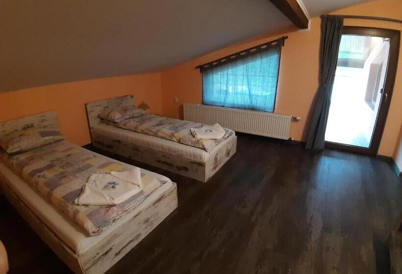 Suíte Familiar, къща за гости романс