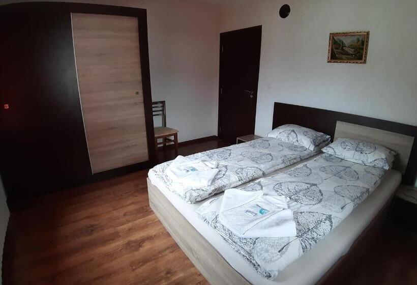 Apartamento 2 Dormitórios, къща за гости романс