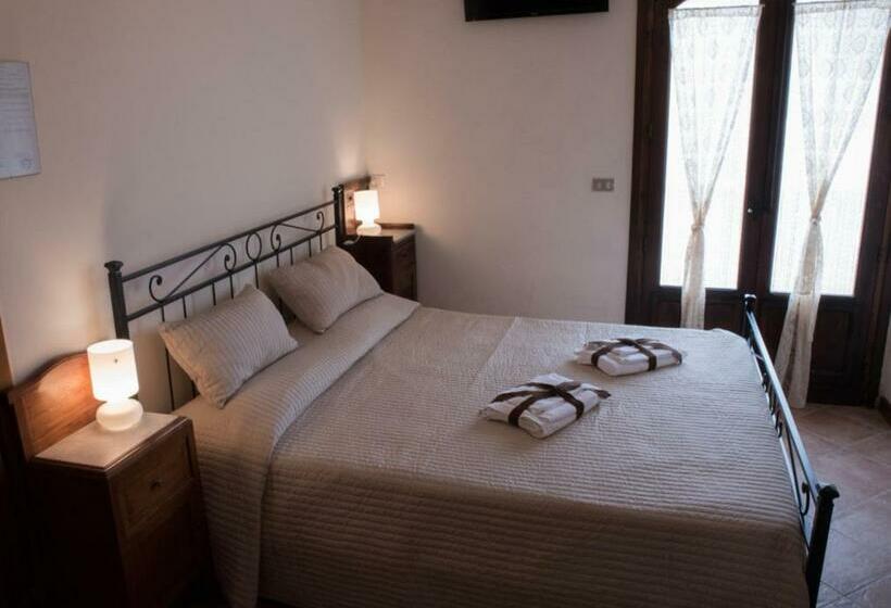 Номер Deluxe, Il Castello