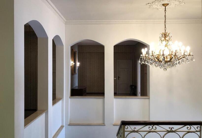 سوییت اجرایی, Giuseppe B&b