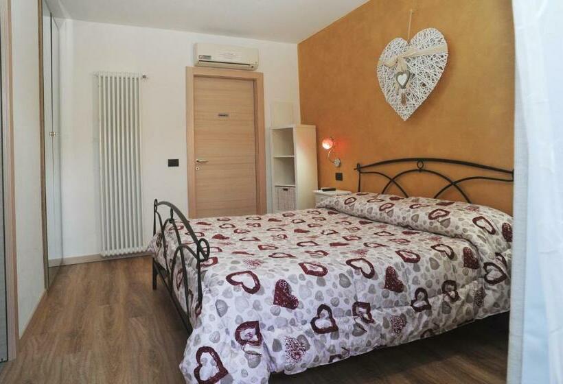 اتاق استاندارد, La Casa Dei Nonni Sul Garda