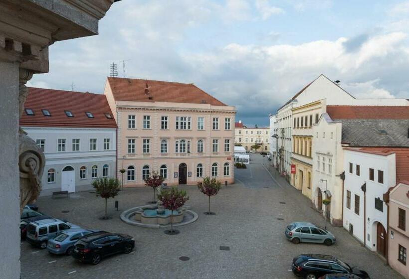 اتاق لوکس, Penzion Harvart