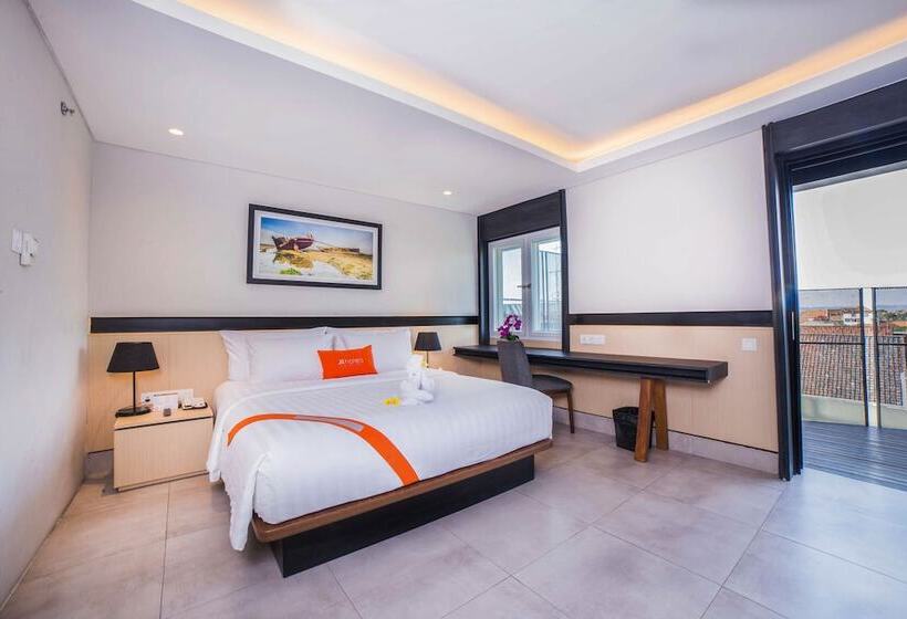 اتاق سوپریور با بالکن, J4 Hotels Legian