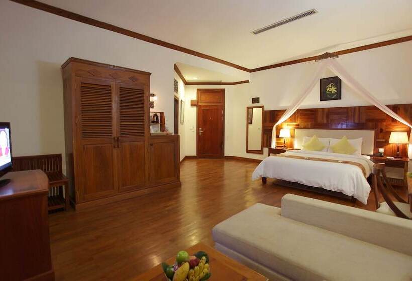 ویلای لوکس 1 خوابه, Sokhalay Angkor Villa Resort