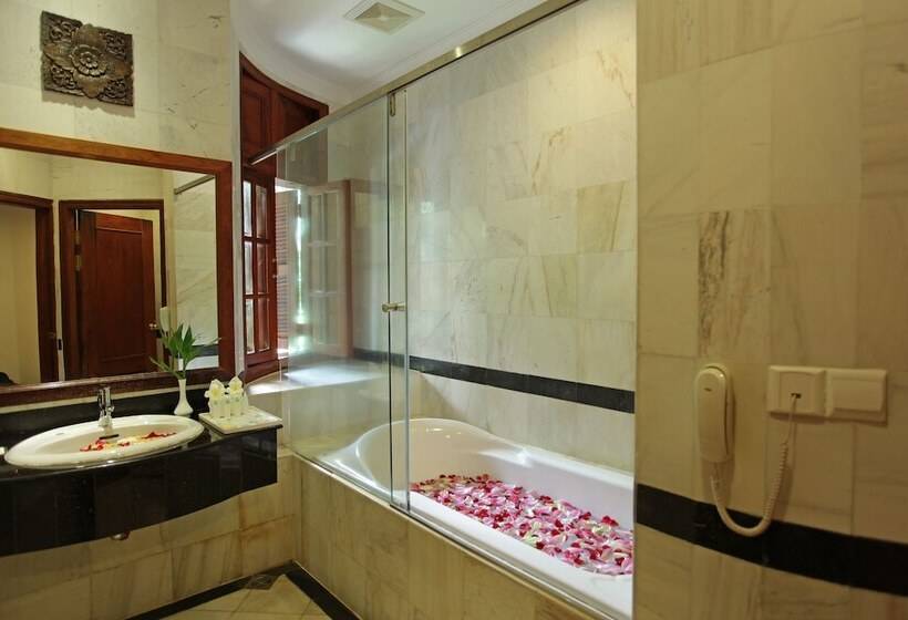 ویلای لوکس 1 خوابه, Sokhalay Angkor Villa Resort