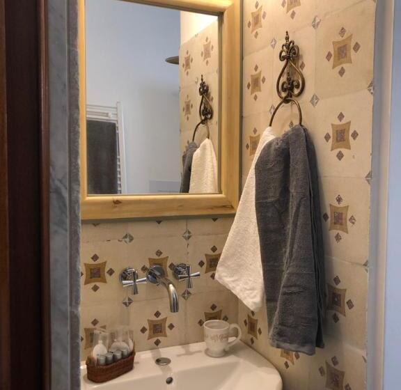 خانه 1 خوابه, Casa 28