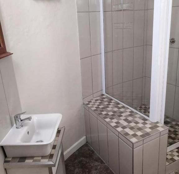 ガーデンビュースタンダードルーム, 36 Mount Road Guesthouse And Self Catering