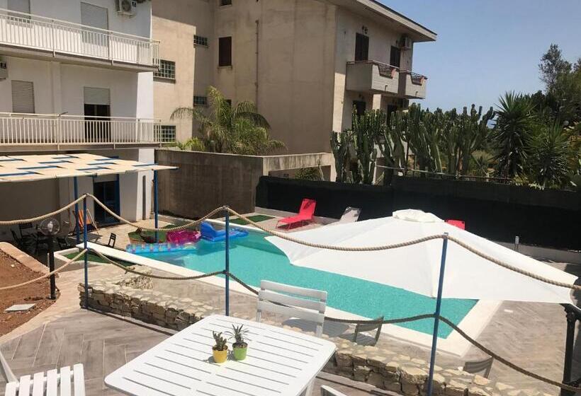 Номер Стандарт, Residence Del Golfo