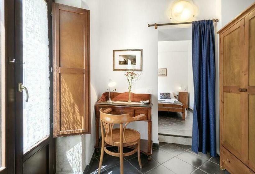 اتاق استاندارد با بالکن, Locanda La Meridiana