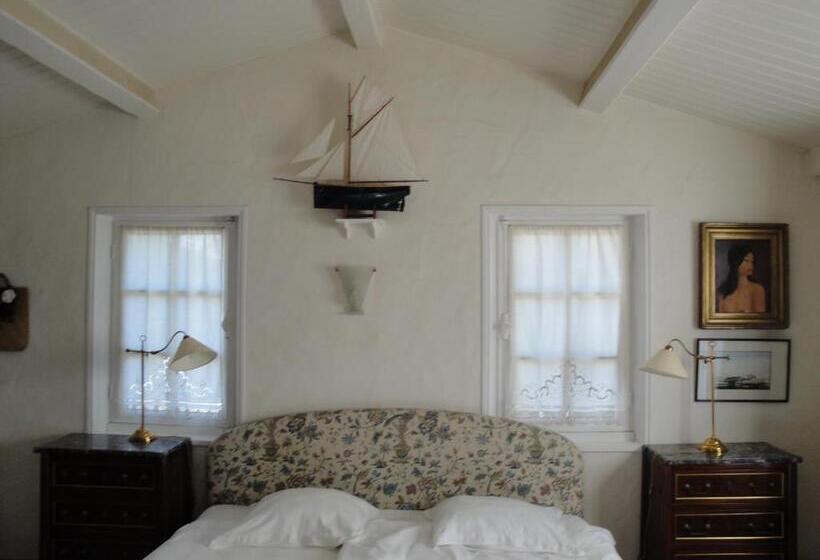 اتاق سوپریور با چشم‌انداز باغ, Le Buzet Bleu Bed & Breakfast