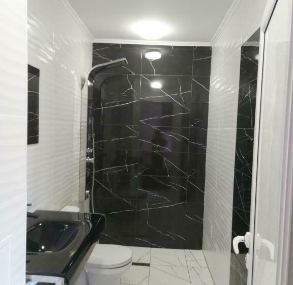 Номер Стандарт Вид на Озеро, Guest House Lidia