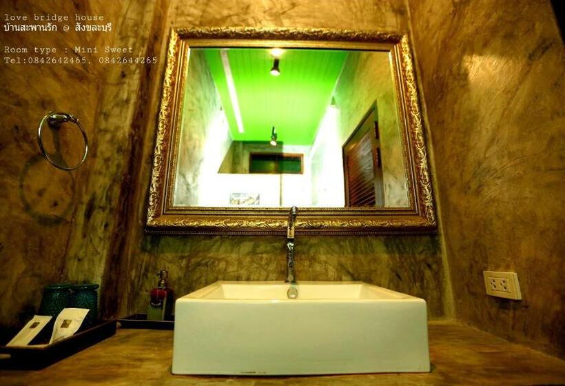 Полулюкс с Видом, Love Bridge House บ้านสะพานรัก