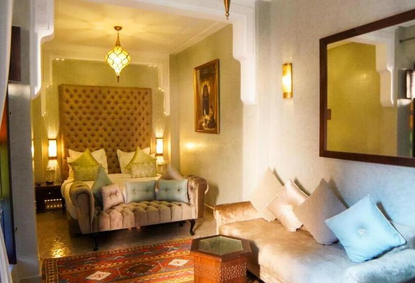 سوییت اجرایی, Riad Sultan Suleiman