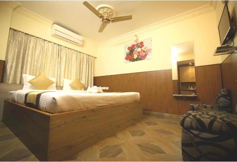 Номер Deluxe, Apples Balaji Inn