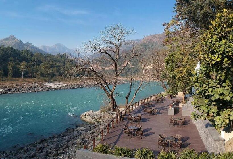 اتاق استاندارد, Neemrana S Glasshouse On The Ganges