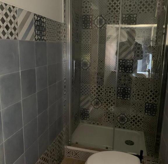 اتاق استاندارد سه نفره, Domus Fieschi Rooms
